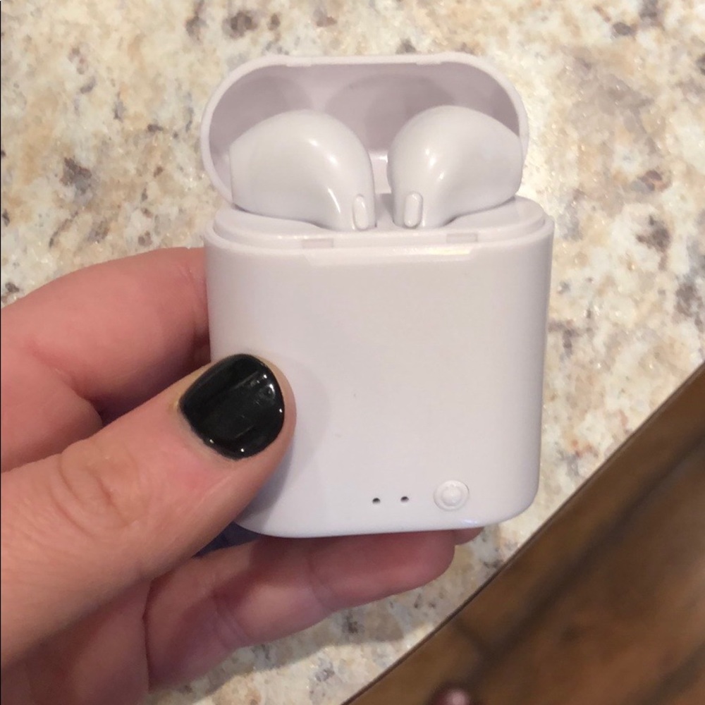 AirPods NEW IN BOX
